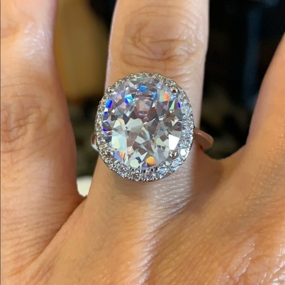 8ct oval Cubic zirconia Engagement Ring size 8